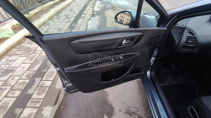 Citroen C4 OČUVAN