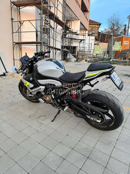 BMW S1000R
