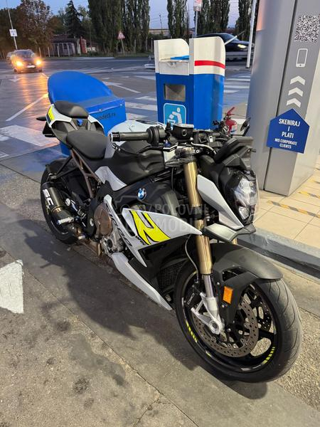 BMW S1000R