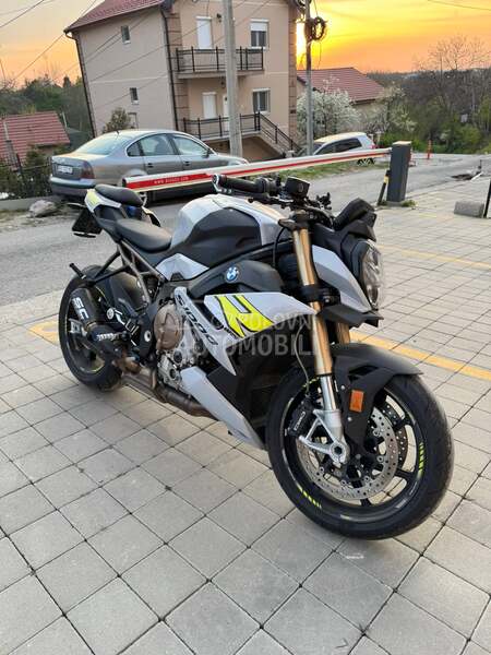 BMW S1000R
