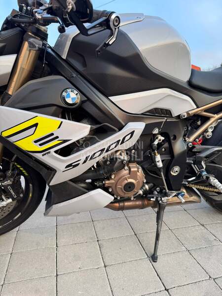 BMW S1000R