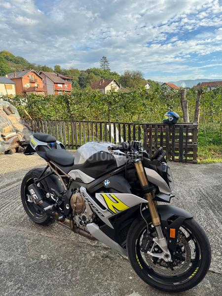 BMW S1000R