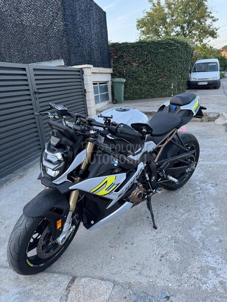 BMW S1000R