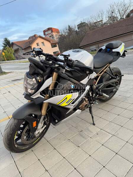 BMW S1000R