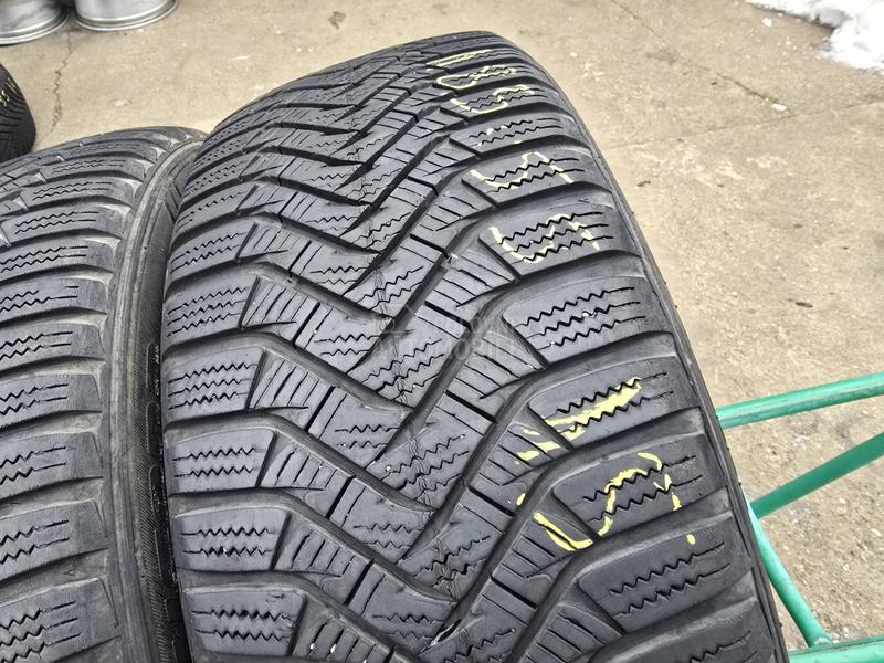 Laufenn 185/55 R15 Zimska