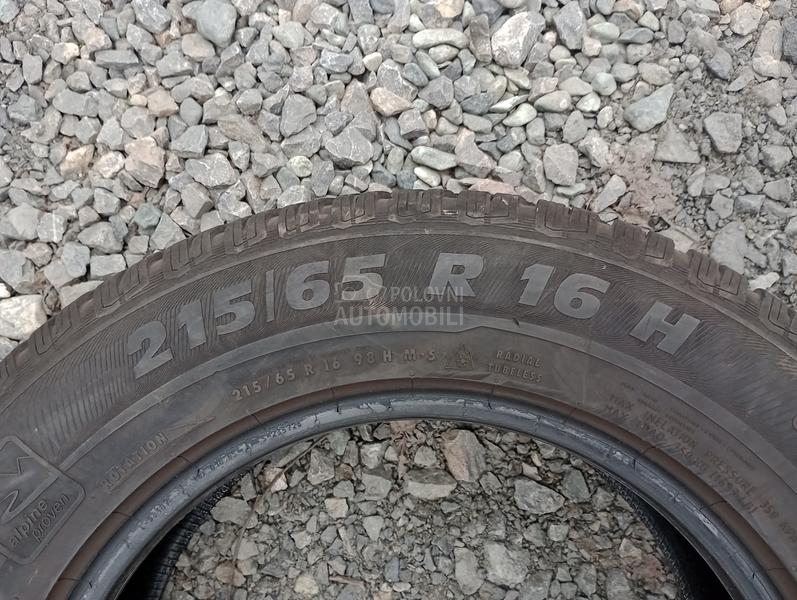 Semperit 215/65 R16 Zimska