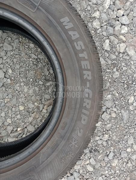 Semperit 215/65 R16 Zimska