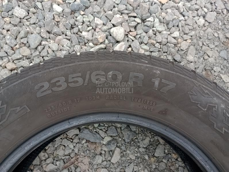 Continental 235/60 R17 Zimska