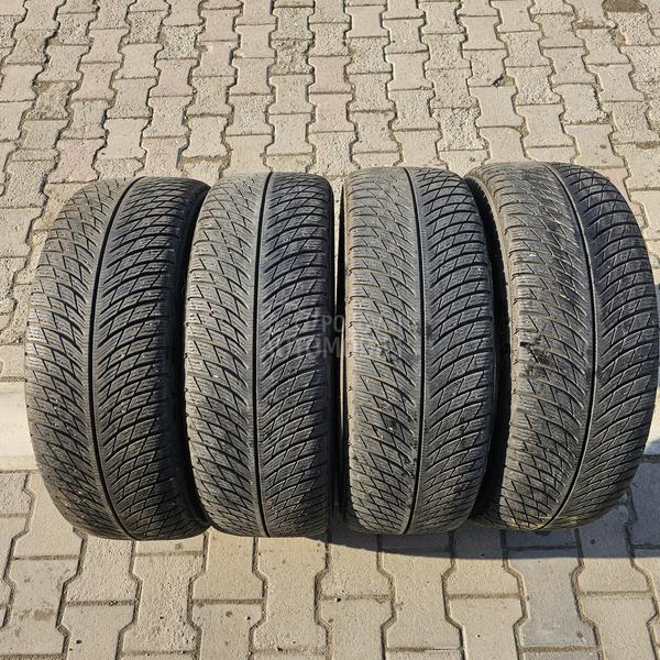 Michelin 235/50 R19 Zimska