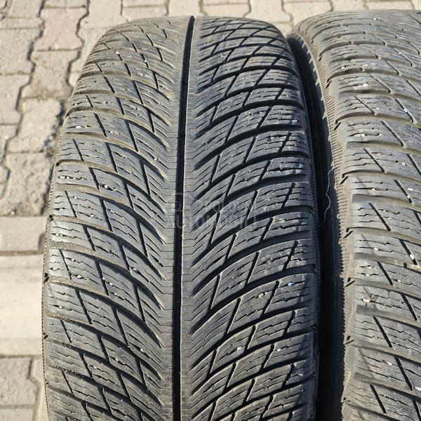 Michelin 235/50 R19 Zimska