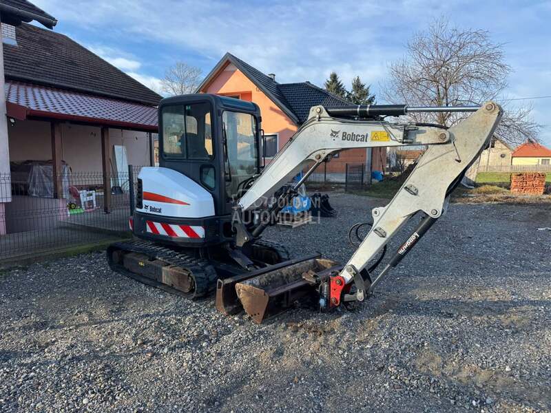 Bobcat E35 2017god.