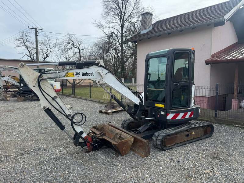 Bobcat E35 2017god.