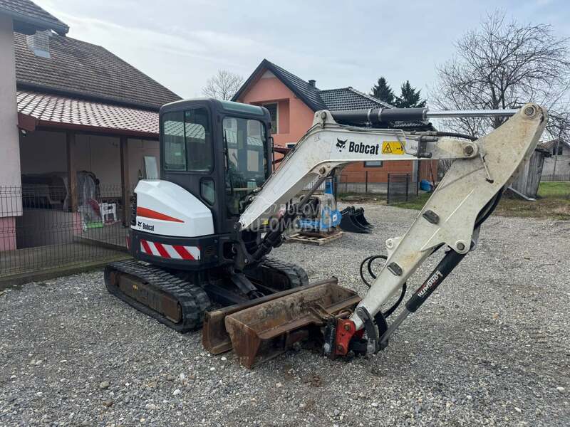 Bobcat E35 2017god.