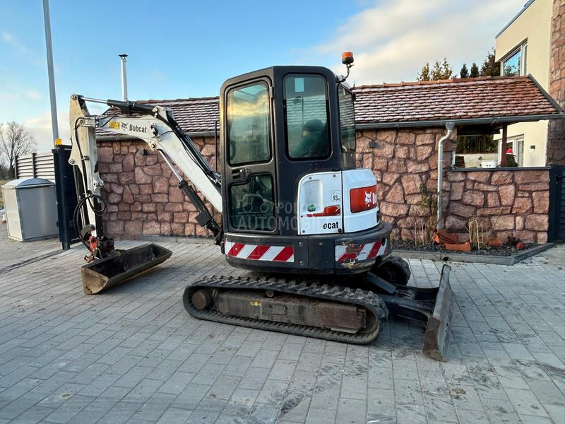 Bobcat E35 2017god.