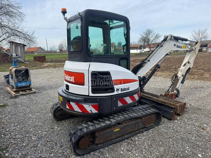Bobcat E35 2017god.