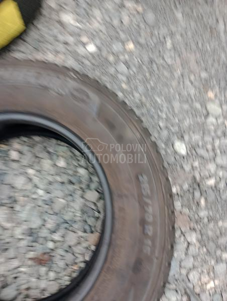 Michelin 215/70 R16 Zimska