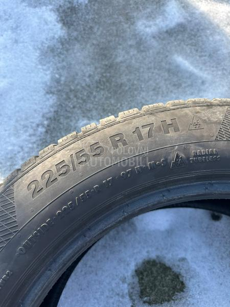 Continental 225/55 R17 Zimska