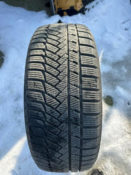 Continental 225/55 R17 Zimska