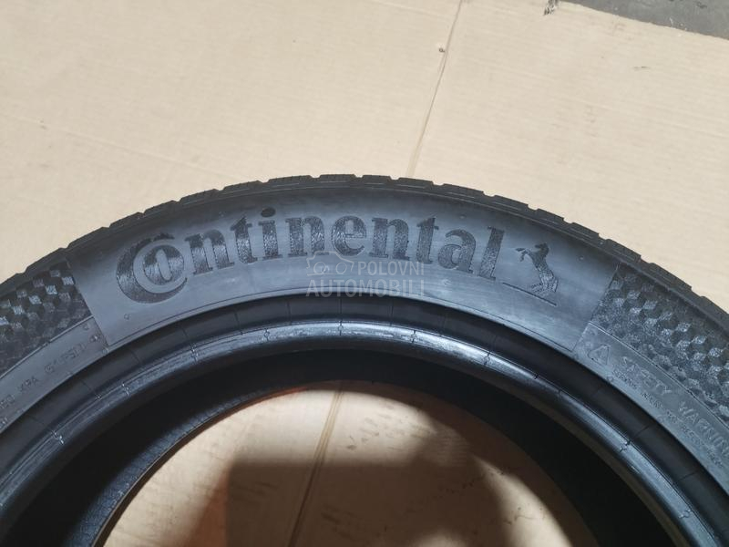 Continental 215/60 R17 Zimska