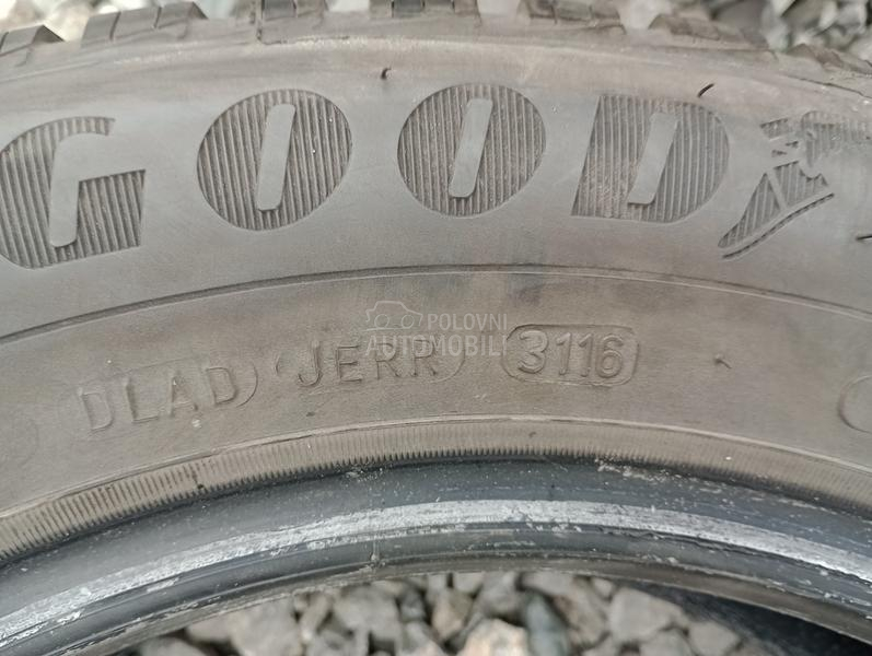 Goodyear 185/65 R15 Zimska