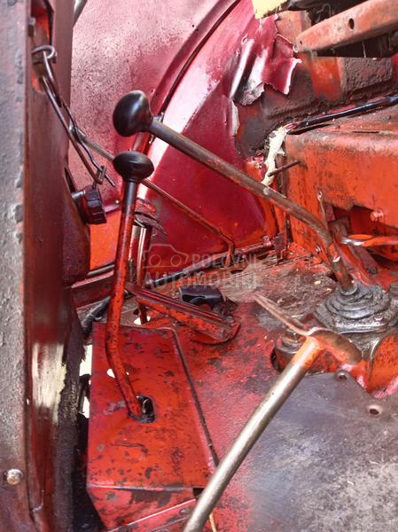 Belarus 82 sa prednjom vucom