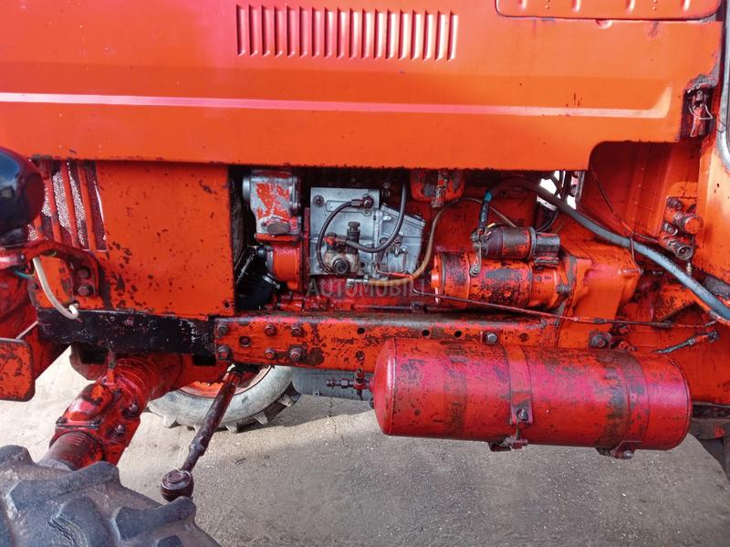 Belarus 82 sa prednjom vucom