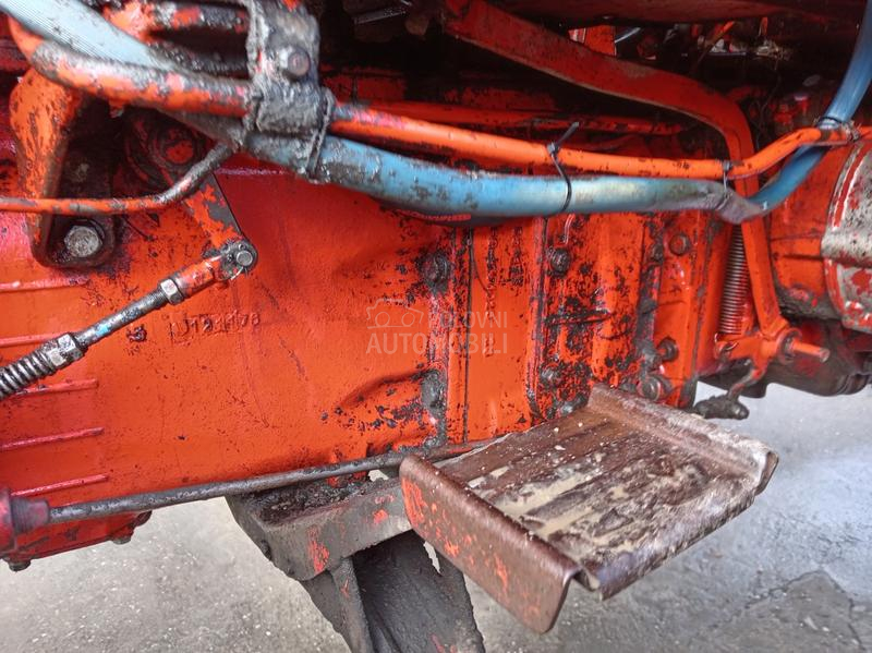 Belarus 82 sa prednjom vucom