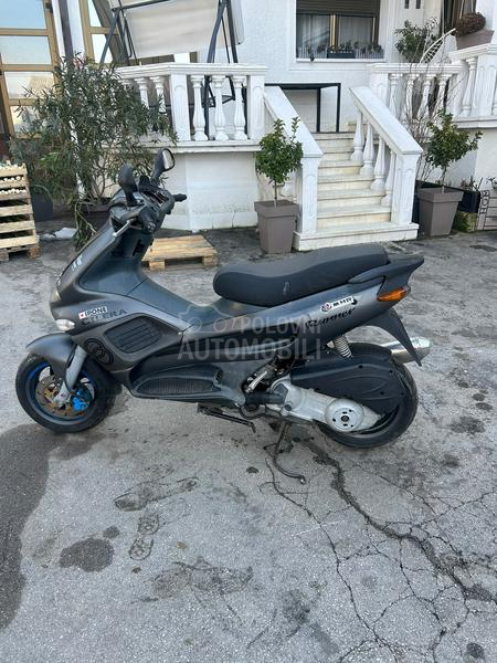 Gilera runner