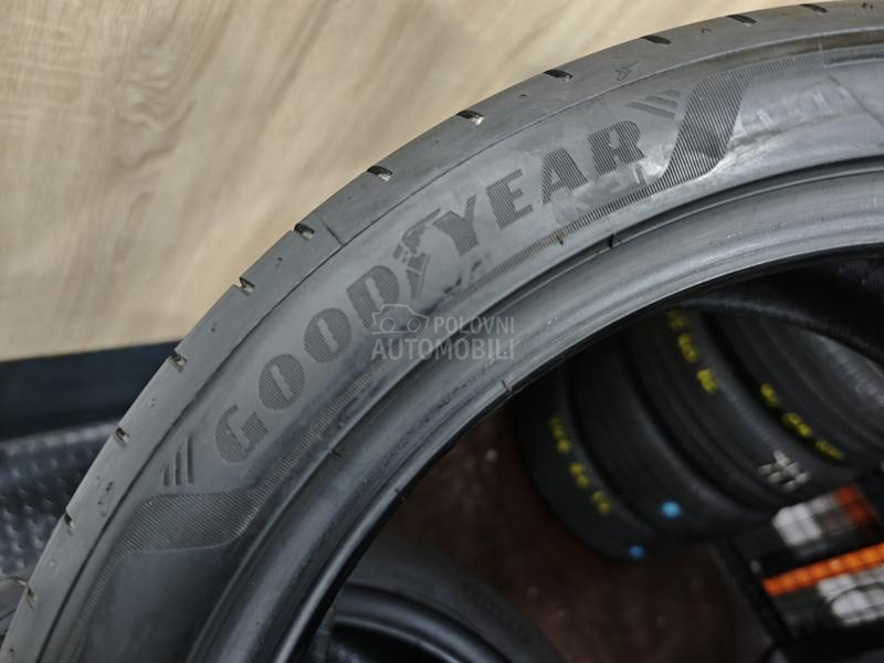 Goodyear 255/40 R19 Letnja