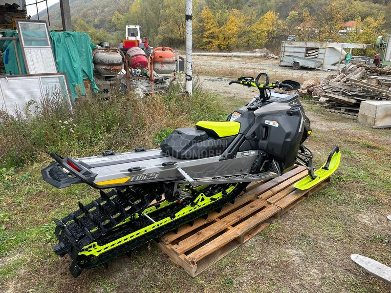 Ski-Doo 850 Turbo