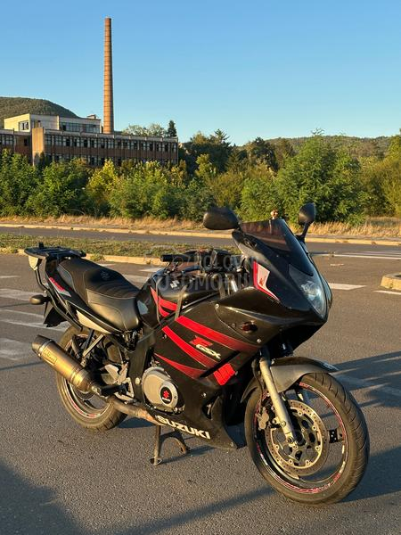 Suzuki gs500f