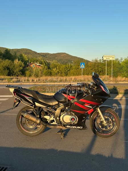Suzuki gs500f