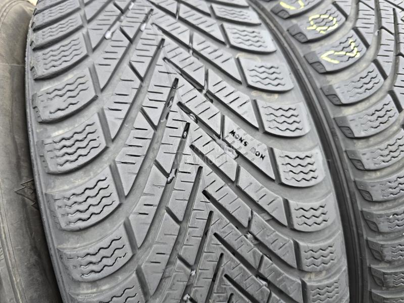 Pirelli 205/55 R16 Zimska