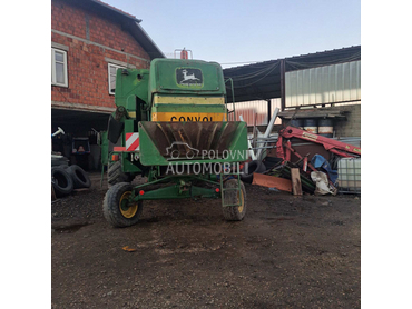 John Deere 1068H