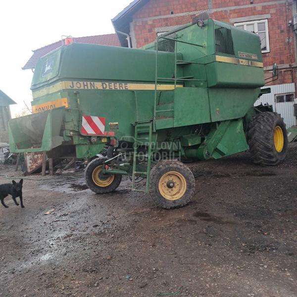 John Deere 1068H