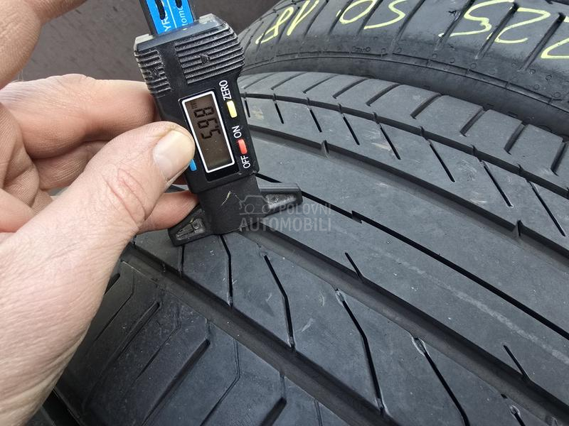 Continental 255/45 R19 Letnja