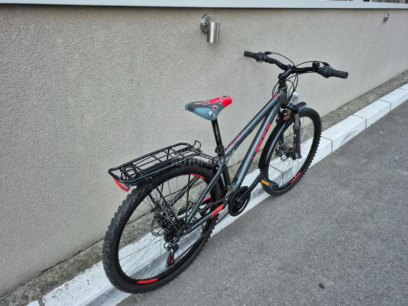 Lakes Flexx 140 street