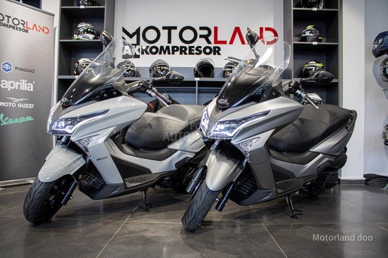 Kymco X town 300