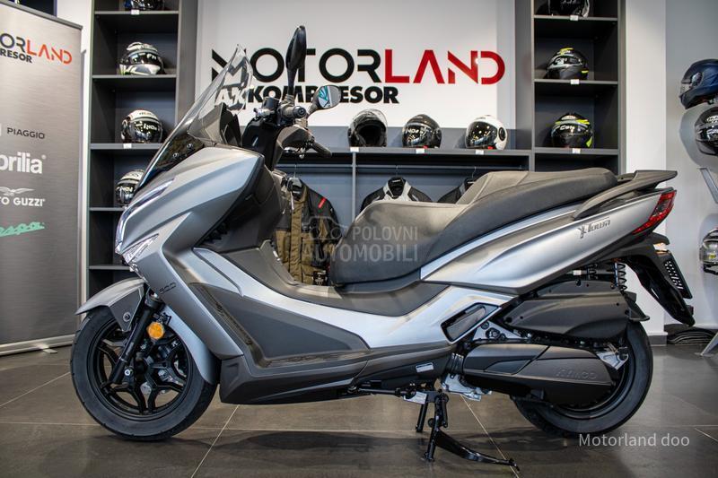 Kymco X town 300