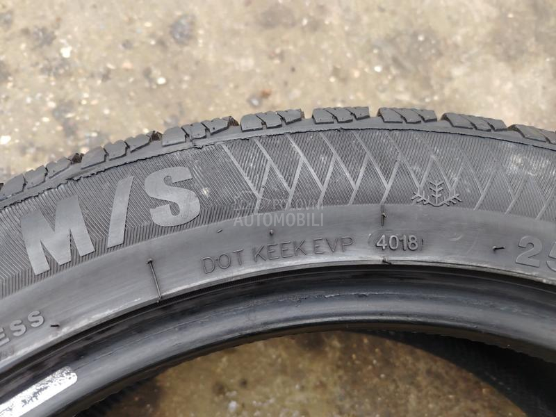 Gripmax 255/45 R20 Zimska