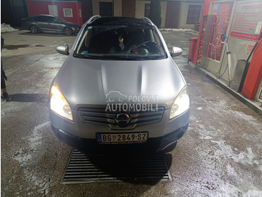 Nissan Qashqai + 2 