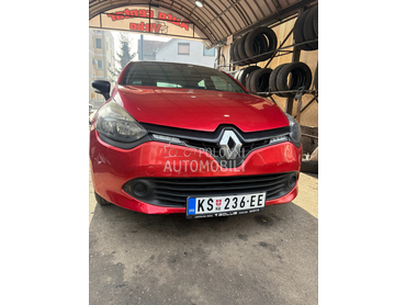 Renault Clio 900