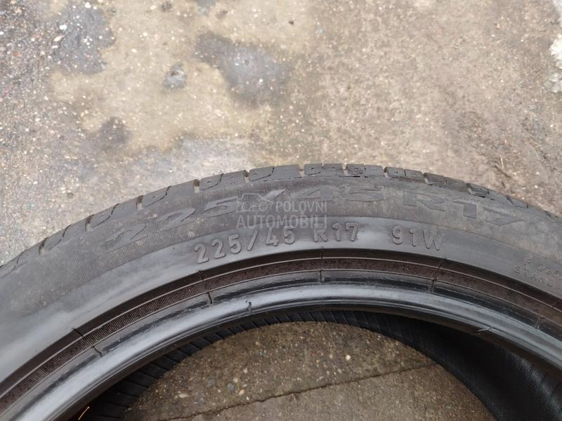 Pirelli 225/45 R17 Letnja