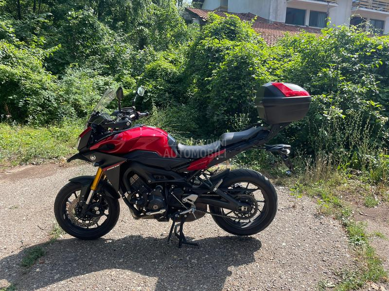 Yamaha tracer 900