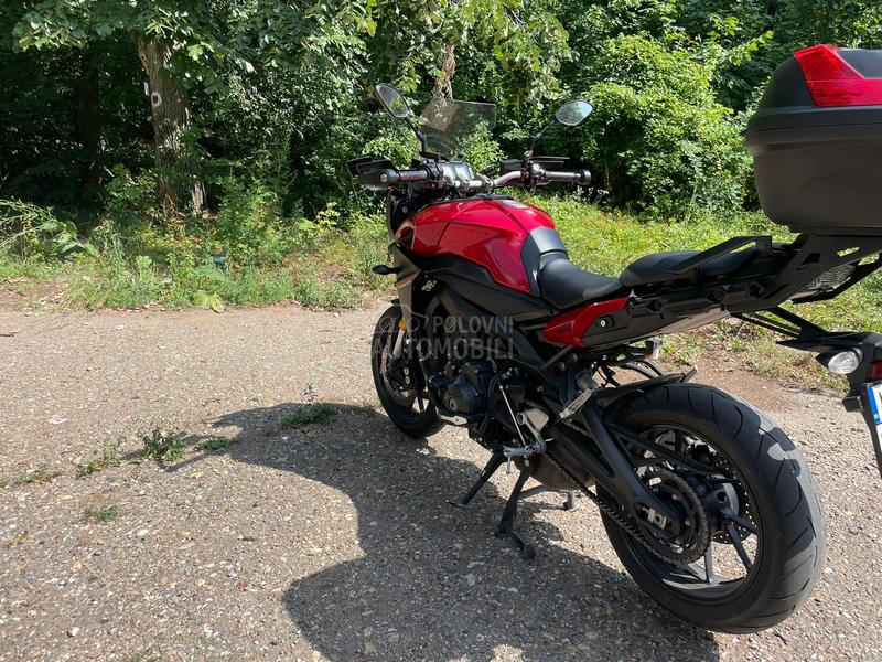 Yamaha tracer 900