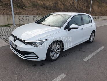 Volkswagen Golf 8 1.5 TGI DSG