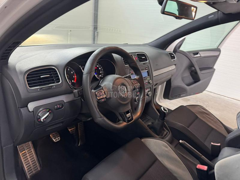 Volkswagen Golf 6 R CH