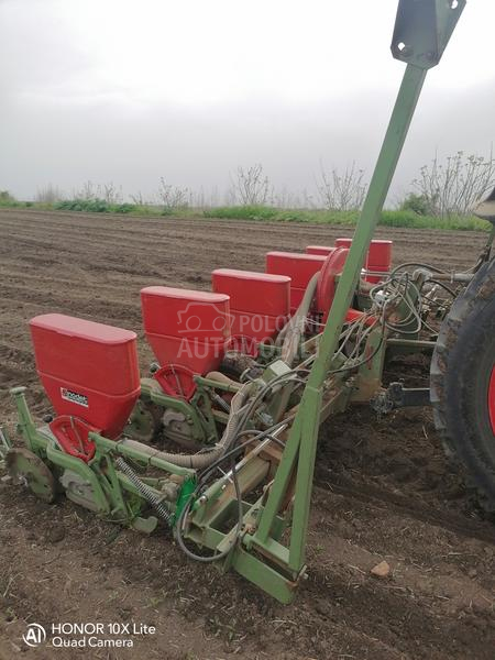 Nodet Pneumassem 6 redova