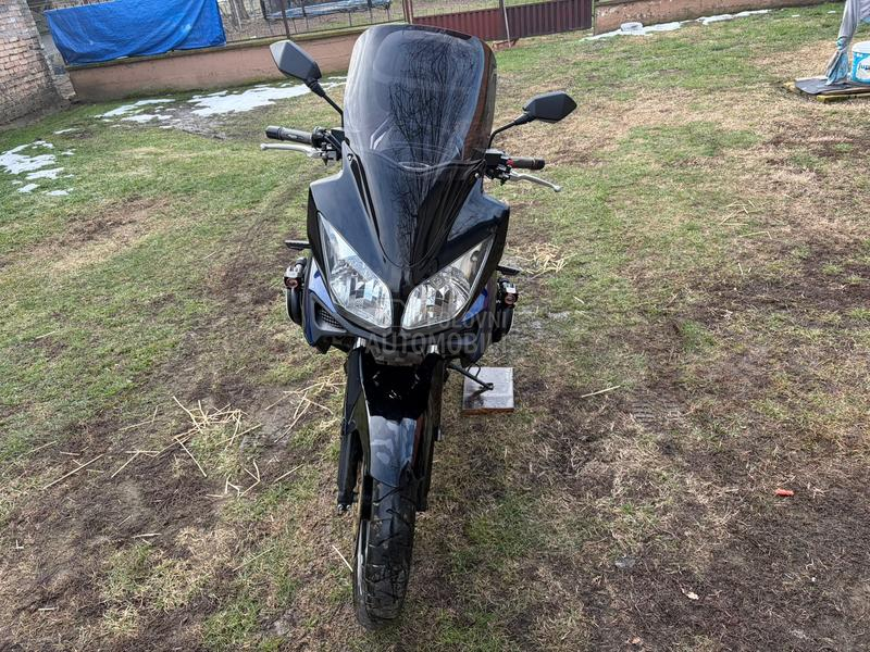 Suzuki V Strom 1000