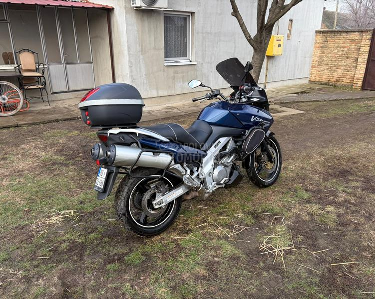 Suzuki V Strom 1000